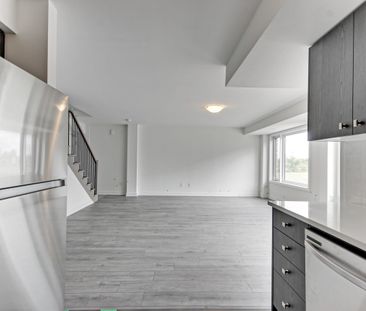 For Lease - 31 Appletree Lane, Barrie, Ontario - Photo 1