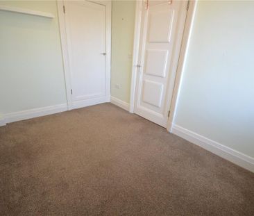 3 bedroom apartment to rent - Photo 6