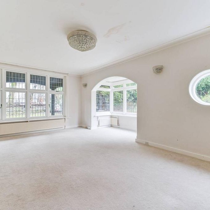 5 bedroom detached house to rent - Photo 1