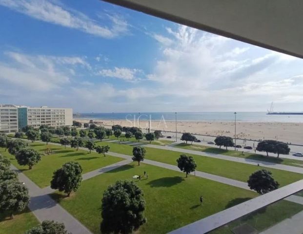 Apartamento T4 em Porto - Photo 1