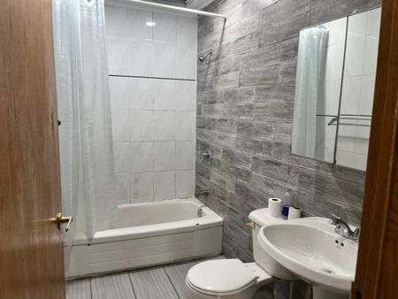 9334 12e Avenue - Photo 3