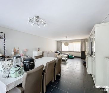 Ruime instapklare woning met 3 slaapkamers - Photo 2