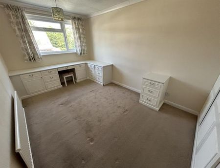3 Bedroom Semi Detached To Let - Photo 4