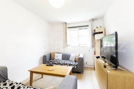 2 Bedroom, 1 bath, 1 reception Flat - Photo 5