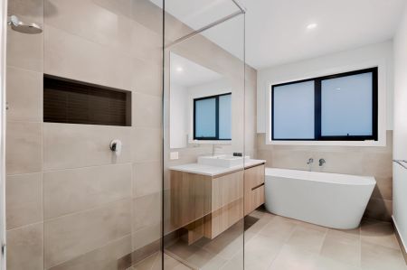 3 Bed, 2 Bath - Photo 5