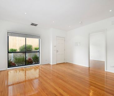 2/7 Mutual Road, Balwyn North VIC 3104 - Townhouse For Rent | Domain - Photo 6