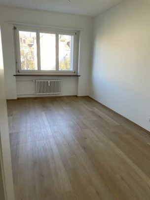 "4-Zimmerwohnung nahe Rhein" - Photo 1