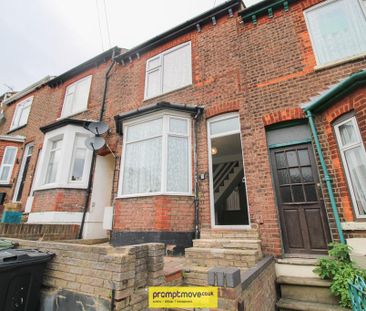 3 bedroom terraced house to rent - Photo 4