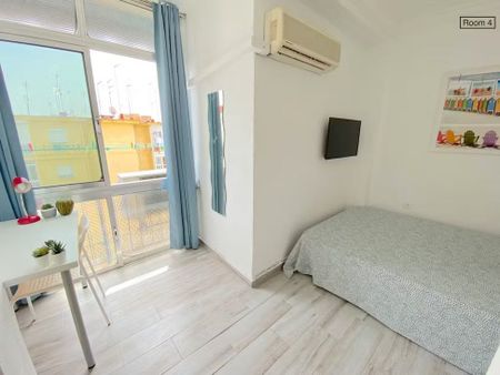 Barriada la Palmilla, Sevilla, Andalusia 41009 - Photo 3