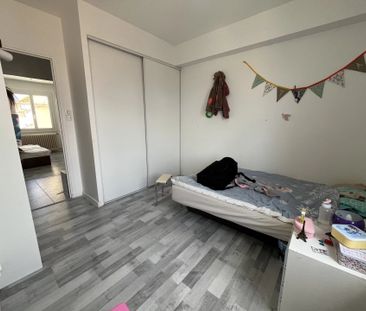 Location Appartement 4 pièces 80m² VALENCE 26000 - Photo 5