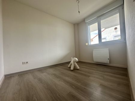 Location Appartement 2 pièces 31m² BEAUMONT 63110 - Photo 2