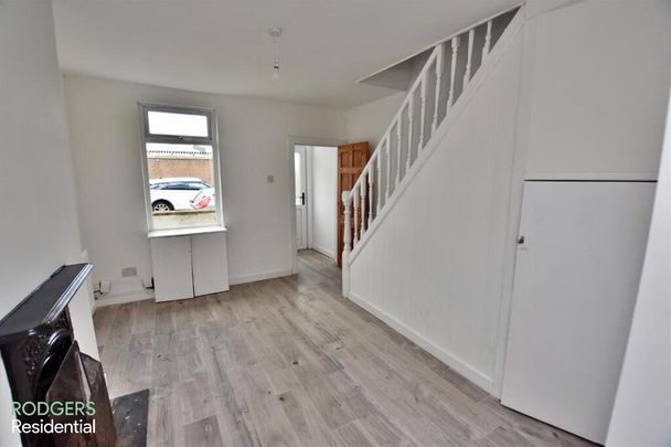 16 Greenville Street, Belfast, BT5 5AG - Photo 1