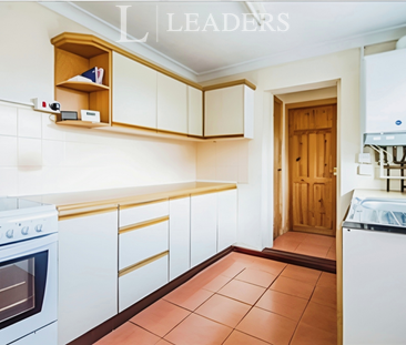 3 bedroom end of terrace house to rent - Photo 1
