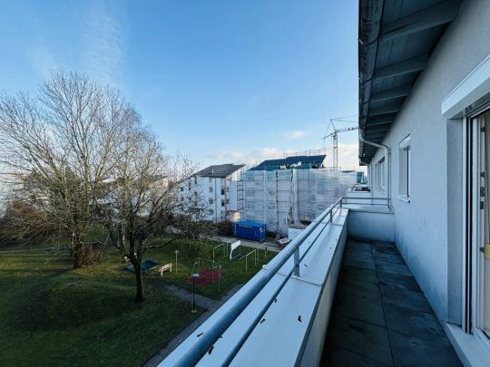 Attraktive 4 Zimmer Dachgeschosswohnung in Hörsching – Hell, großzügig und modern - Photo 1