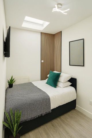 3 Bed Flat, Reginald Square, SE8 - Photo 4