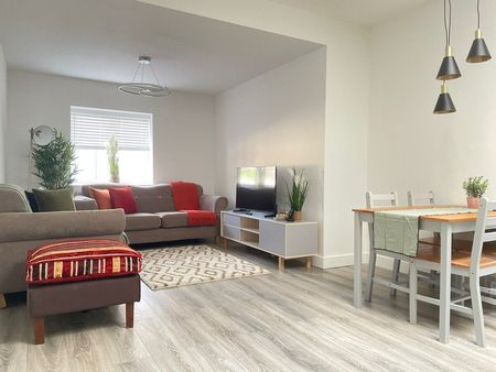 Crown Walk - Photo 2