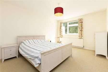 Tragail, Mercier Road, London, SW15 - Photo 4