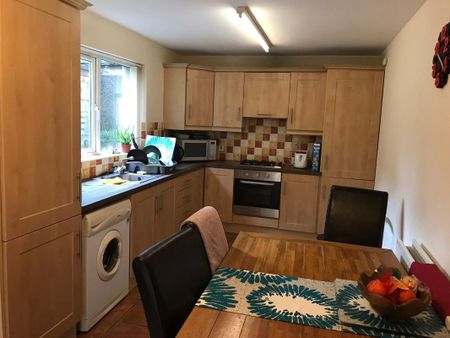 34 Edinburgh Street, Belfast BT9 7DS - Photo 5