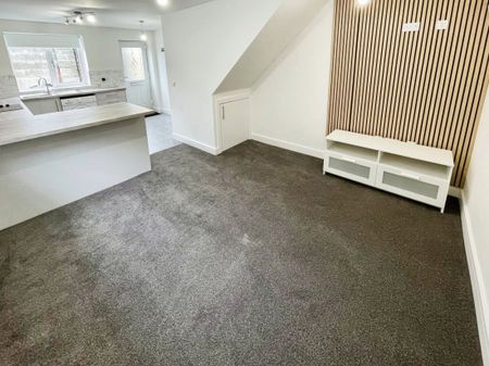 Cowbridge Road East, CARDIFF - Photo 2