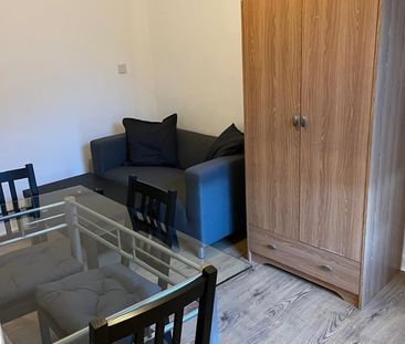 1 Bed Flat, Bath Street, NG1 - Photo 1