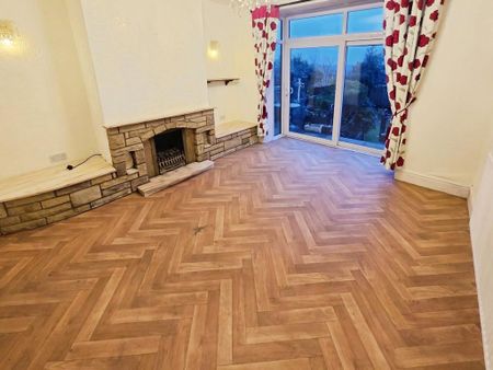 3 bedroom semi-detached house to rent - Photo 4