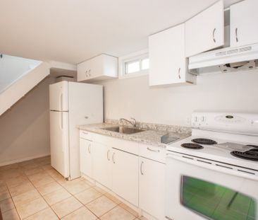 7.5 Kirk St, St. Catharines - All Inclusive 2 Bedroom Lower Unit - Photo 3