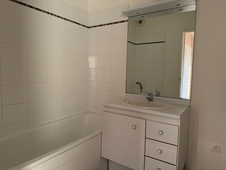 Location Appartement 3 pièces 61m² - Photo 5