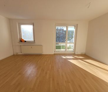 Helle 3-R mit offener Küche, Balkon und neuem Badezimmer! - Photo 4