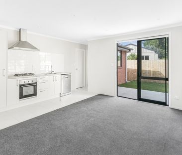 1/11 Matthews Crescent, Melville — - Photo 6