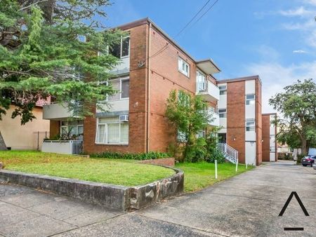 Light & Bright Two Bedroom Unit With Balcony - Photo 3