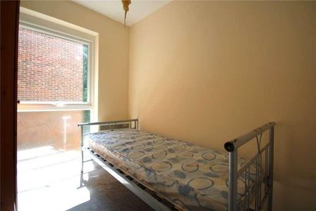 Trafalgar Court, Southcote Road, Reading, Berkshire, RG30 - Photo 3