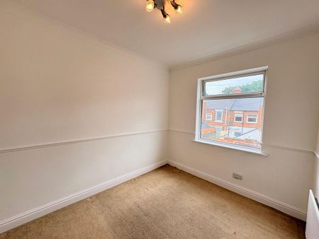 2 bedroom terraced house to rent - Photo 4