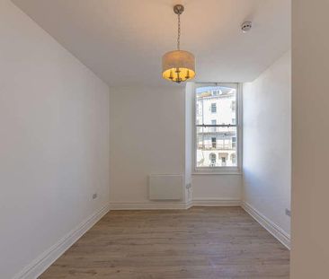 Claremont Crescent, Weston-super-mare, BS23 - Photo 3