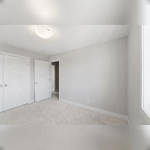 3 Bed 2.5 Bath Duplex Dbl Garage Leduc For Rent - Photo 1