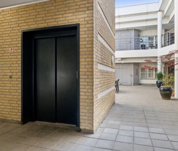 Moderne lejlighed med lys og funktionalitet i Aalborg SV - Photo 2