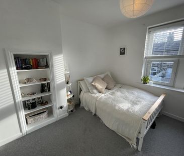 2 bedroom end of terrace house to rent - Photo 5