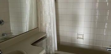 4 1/2 au rez de chaussée Propre Récemment peinturé immeuble paisible pres de rue principal des galeries et transport - Photo 2