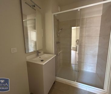 Location Appartement 2 pièces 43m² DOLE 39100 - Photo 3