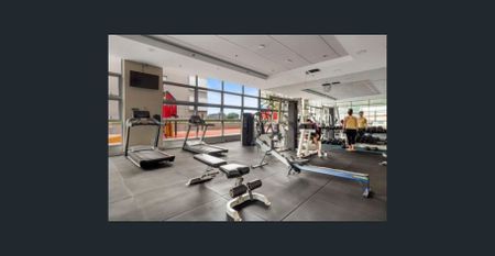 Quality modern apartment situated in this desirable location in the heart of Maroubra - Photo 5