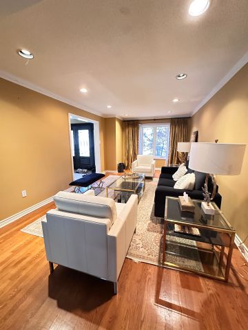 For Lease - 28 Dunloe Road, Richmond Hill, Ontario - Photo 2