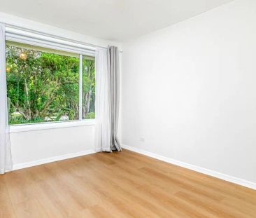 Beautifully Renovated 3 Bedroom Family Home - Photo 3