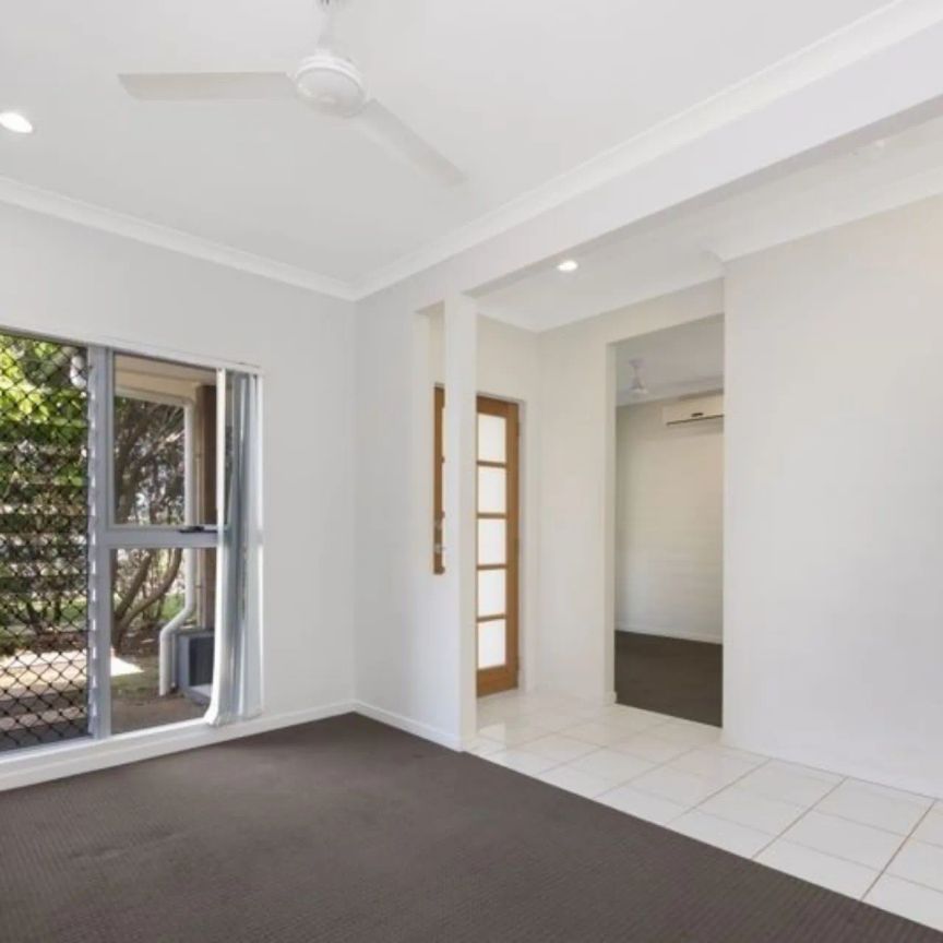 Well Presented and Roomy - Photo 1