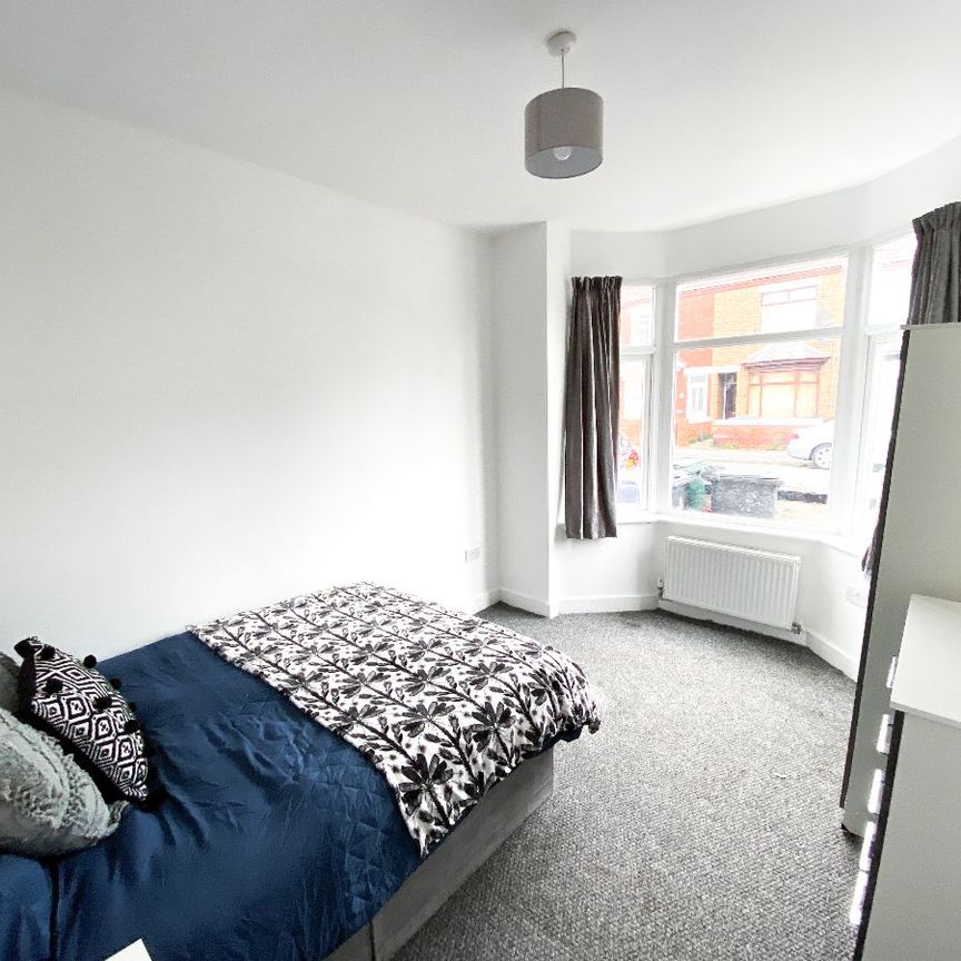 Room 1, 7 Coronation Road, Balby - Photo 1