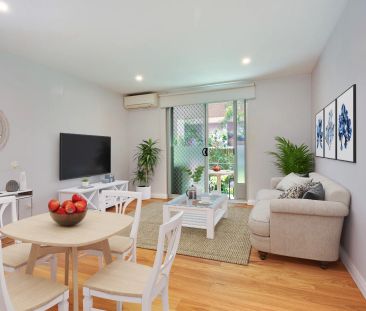 Unit 3/70 Harbord Road, Freshwater. - Photo 2