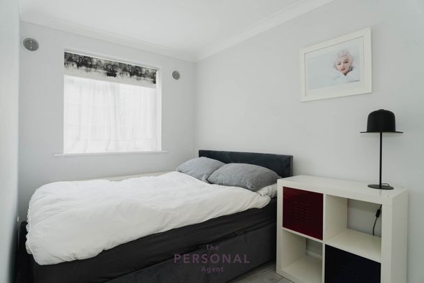 Danehurst Court, Epsom - Photo 1