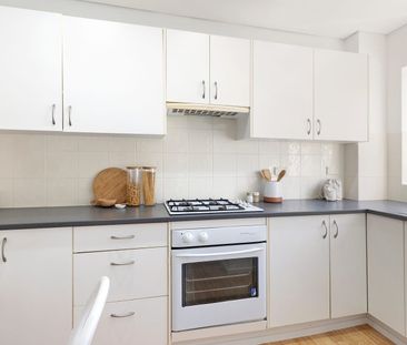 Star quality and class in a lifestyle location! - Photo 4