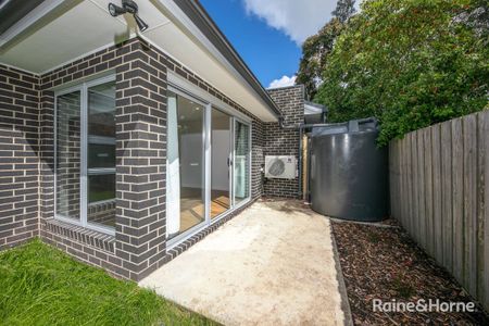 3/10 Pasley Street, Sunbury, VIC 3429 - Photo 5