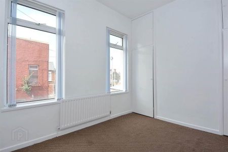 21 Elmdale Street, Belfast, BT5 5BX - Photo 2