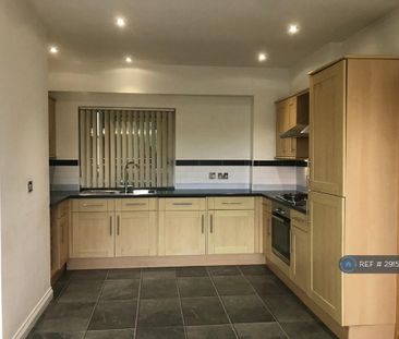 1 bedroom penthouse to rent - Photo 4