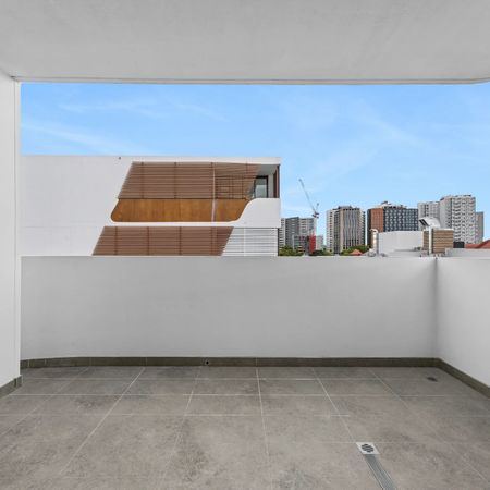 Modern City Sanctuary with Parking | Apartment on Pitt Street - Photo 3